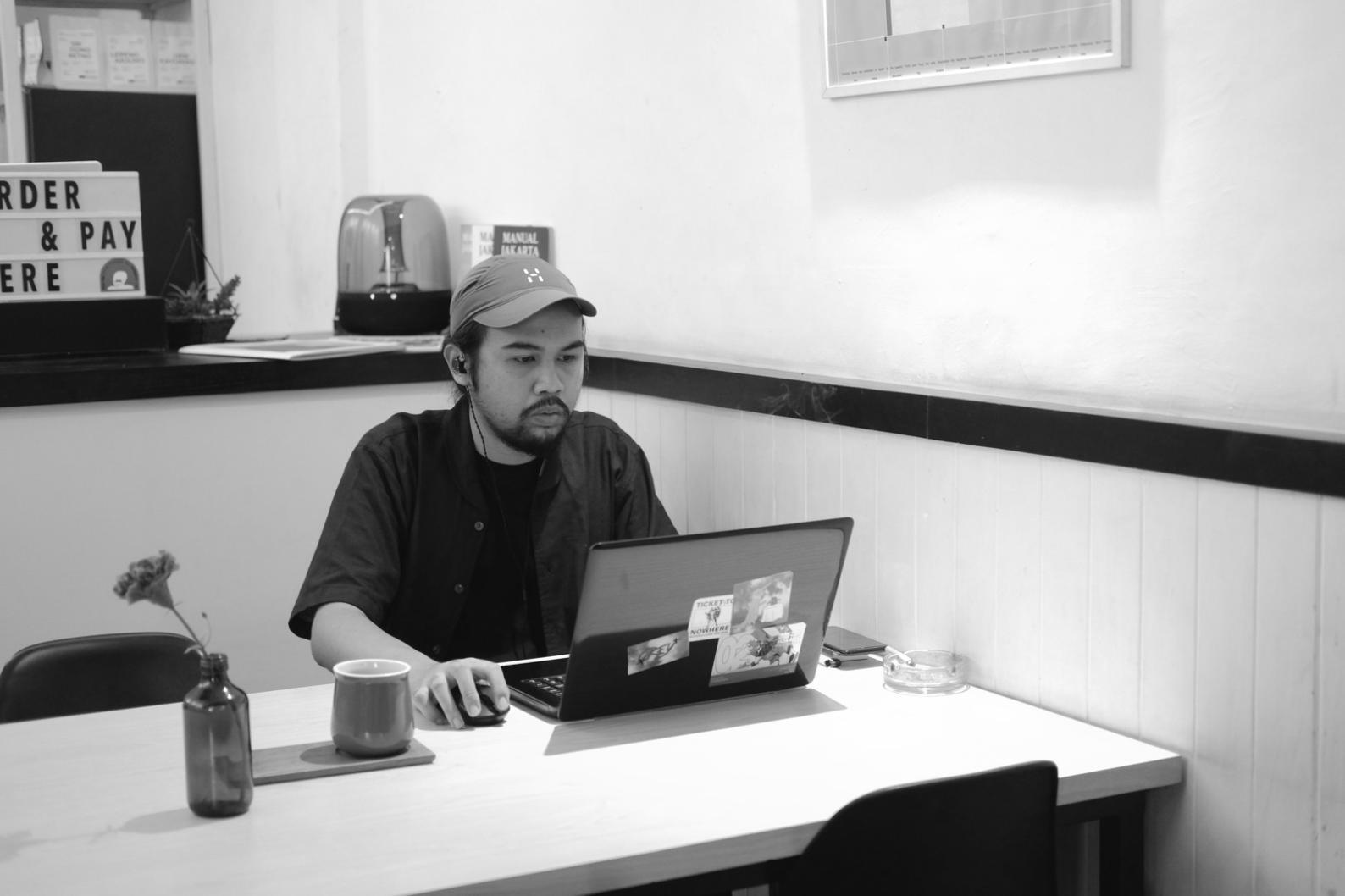 Intensive Beratungssituation im Finanzworkshop